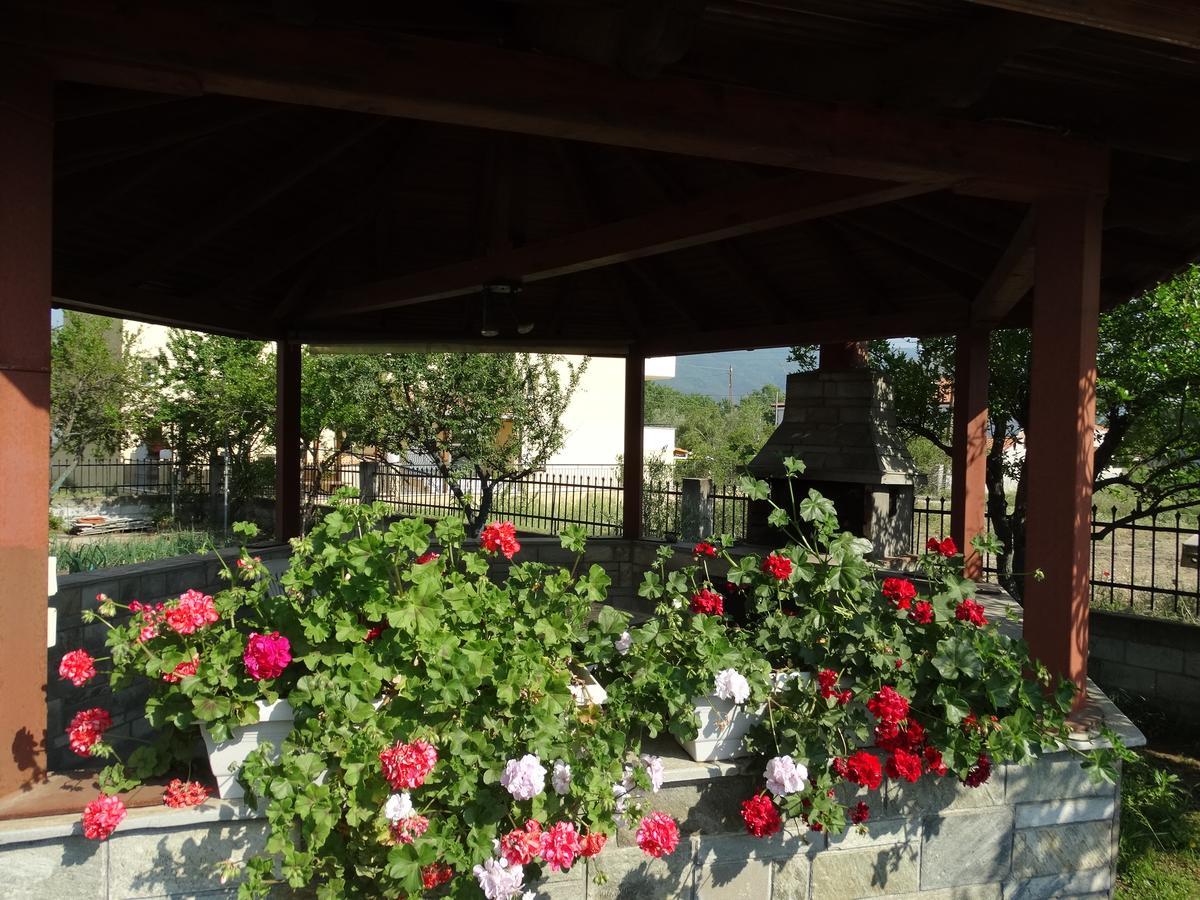 Christakos Apartments Vrasná 外观 照片