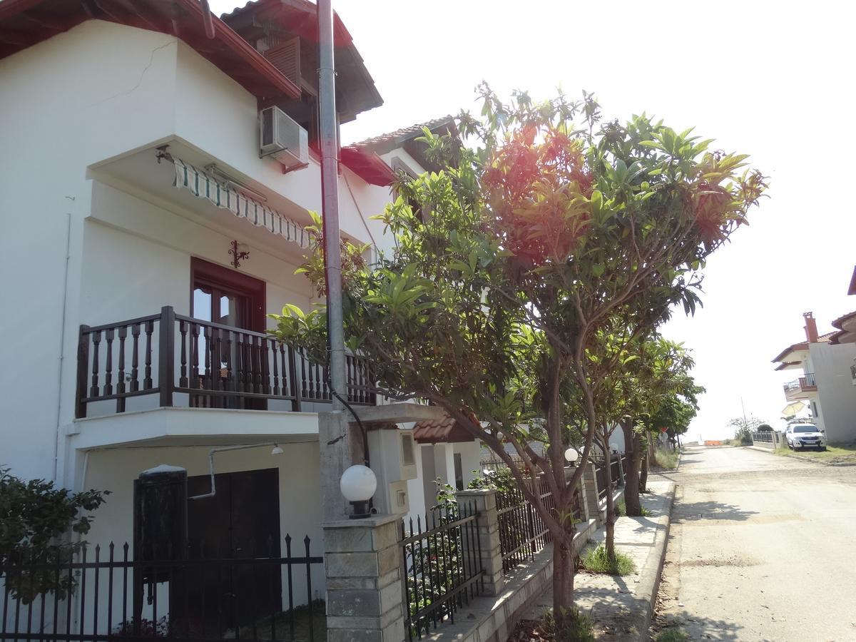 Christakos Apartments Vrasná 外观 照片