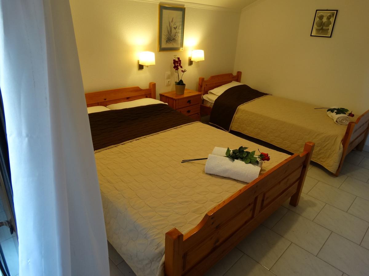 Christakos Apartments Vrasná 外观 照片