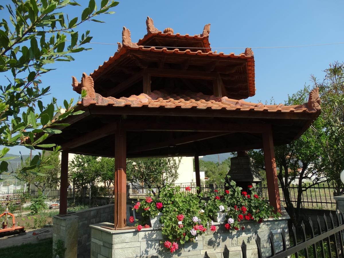Christakos Apartments Vrasná 外观 照片